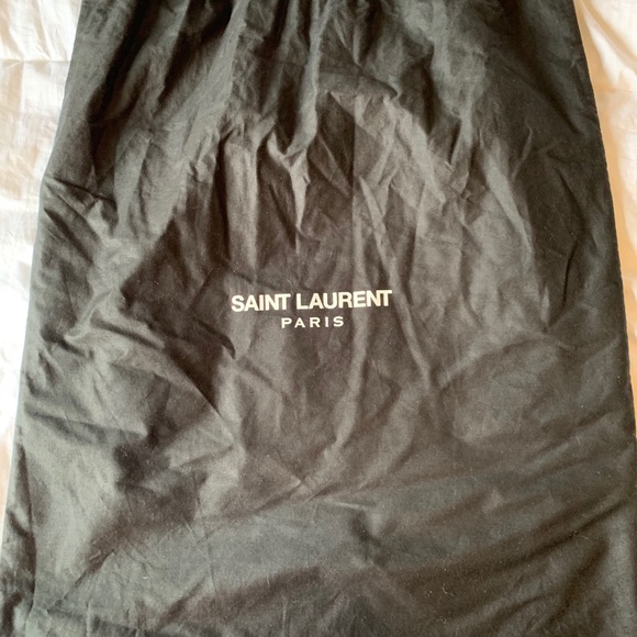 Saint Laurent Men’s Shopping Tote - Picture 10 of 13
